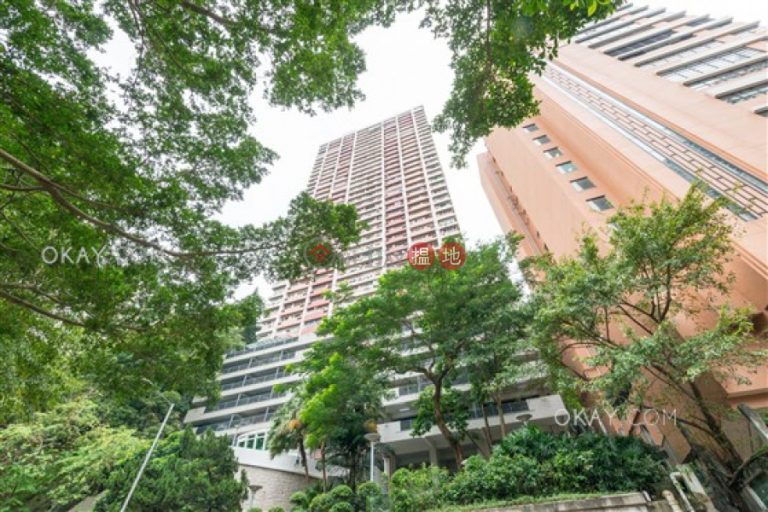 Nicely kept 2 bedroom with parking | Rental