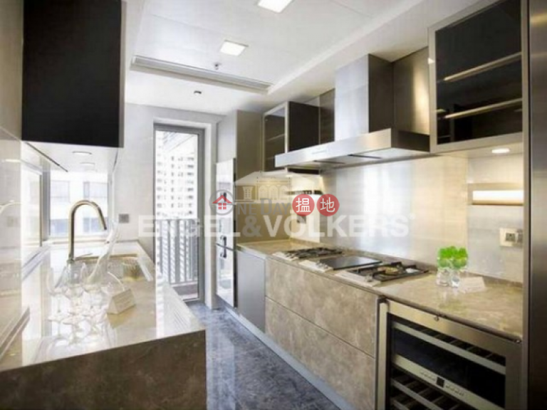3 Bedroom Family Flat for Rent in Central Mid Levels