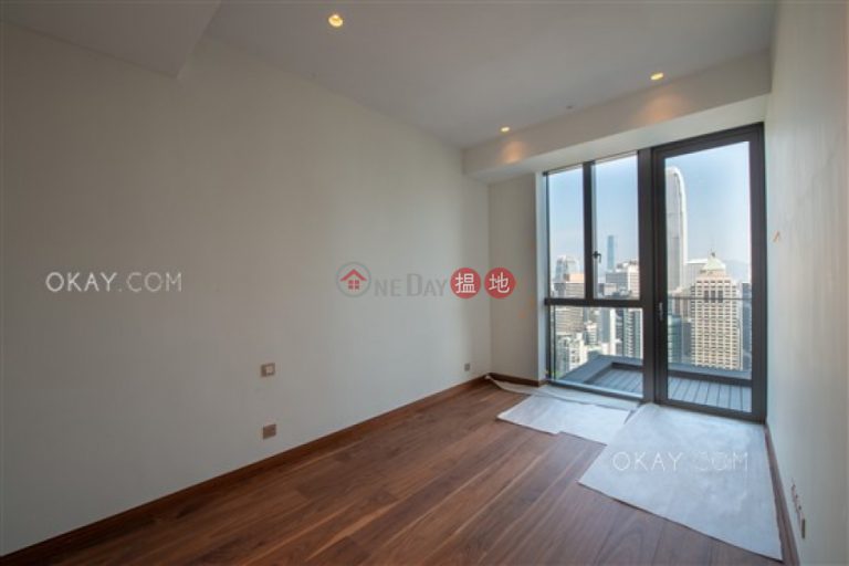 Luxurious 3 bed on high floor with balcony & parking | Rental