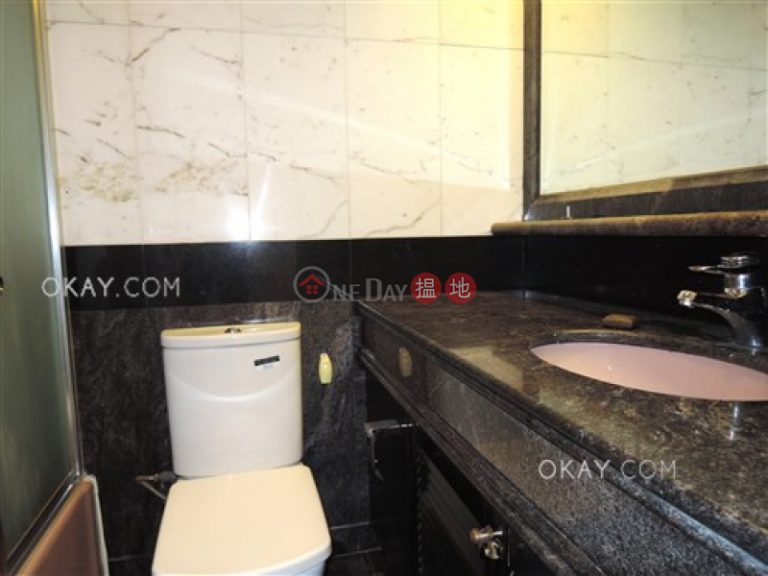Elegant 2 bedroom in Mid-levels Central | Rental