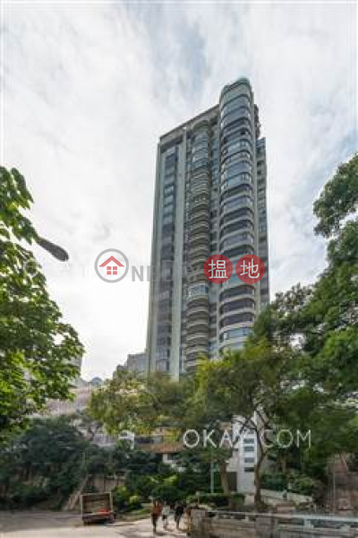 Efficient 4 bedroom with balcony & parking | Rental