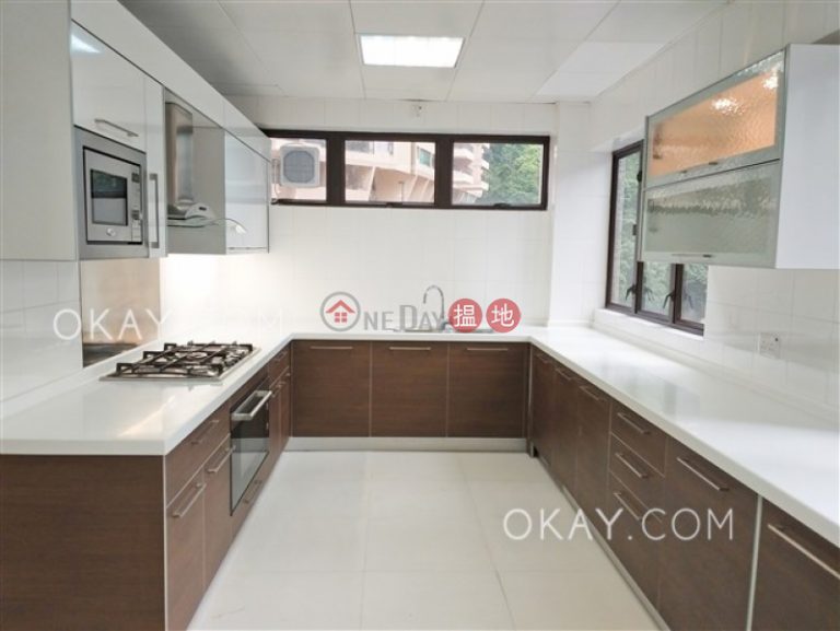 Efficient 4 bedroom with harbour views, balcony | Rental