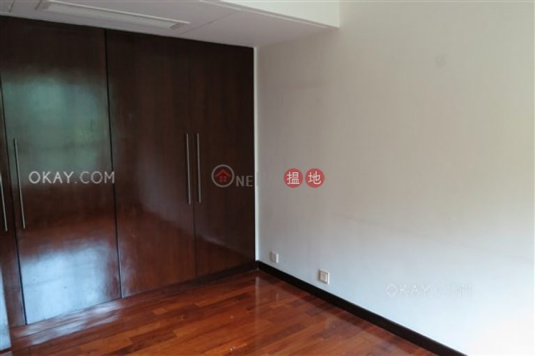 Gorgeous 4 bedroom with parking | Rental