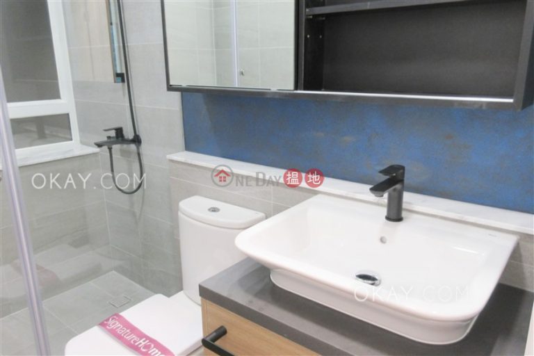 Unique 2 bedroom with parking | Rental
