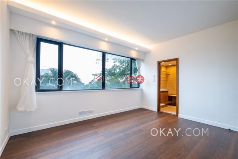 Lovely 3 bedroom with balcony & parking | Rental