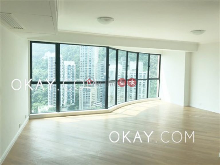 Luxurious 3 bed on high floor with harbour views | Rental