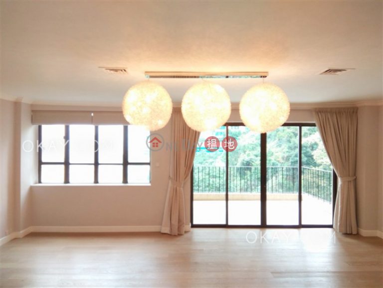 Efficient 4 bedroom with balcony & parking | Rental