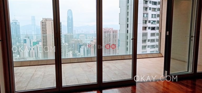 Rare 4 bedroom with harbour views, balcony | Rental