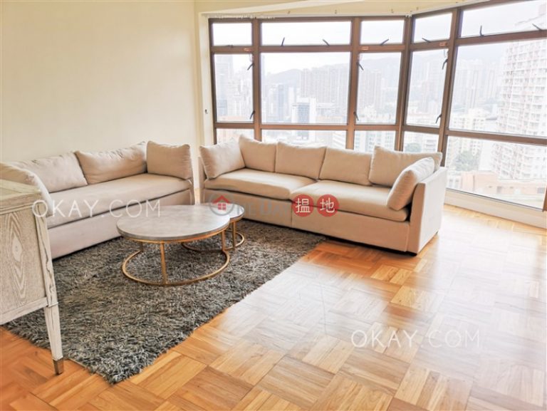 Luxurious 3 bedroom with harbour views & parking | Rental
