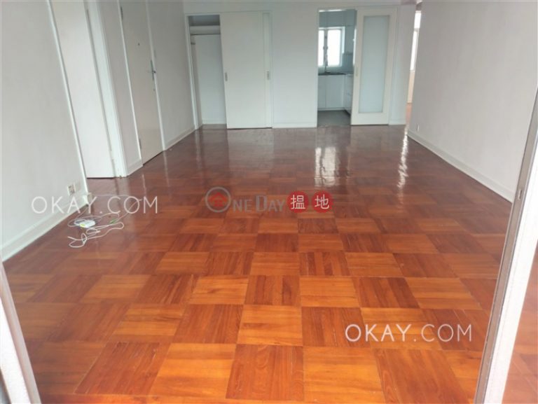 Rare 3 bedroom with balcony | Rental