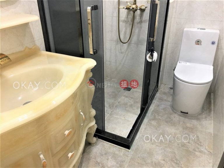 Luxurious 3 bed on high floor with balcony & parking | Rental