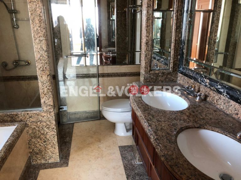 3 Bedroom Family Flat for Rent in Central Mid Levels