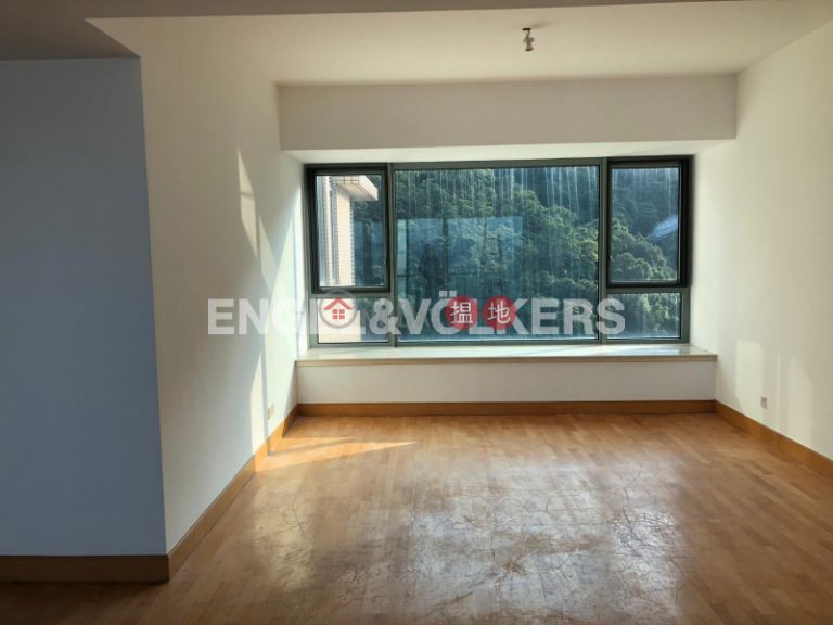 3 Bedroom Family Flat for Rent in Central Mid Levels