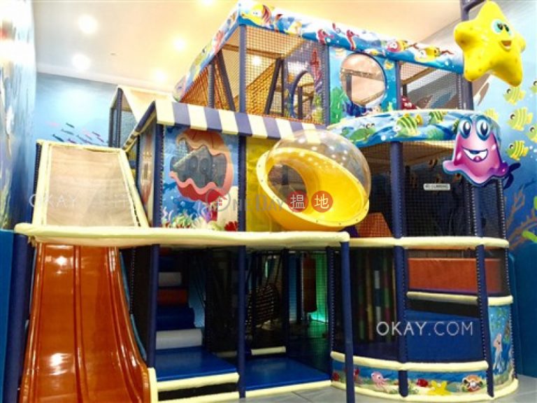 Stylish 3 bedroom on high floor with parking | Rental