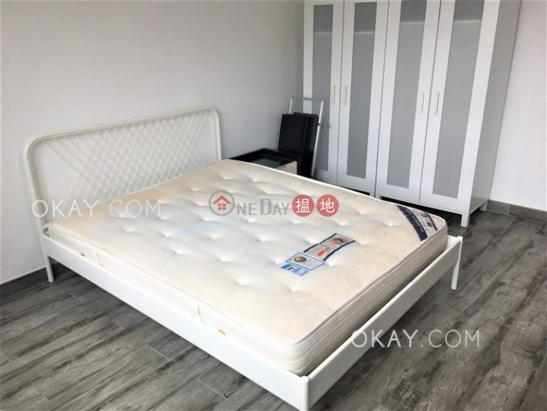 Luxurious 3 bed on high floor with balcony & parking | Rental