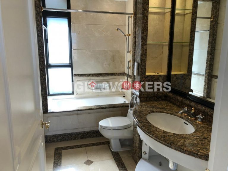 3 Bedroom Family Flat for Rent in Central Mid Levels