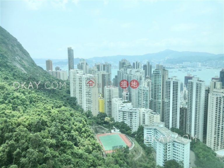 Elegant 3 bedroom on high floor with parking | Rental