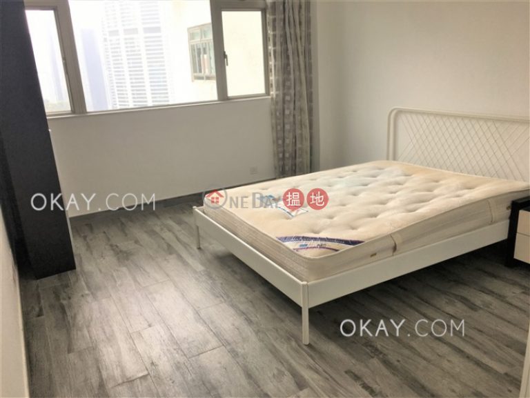 Luxurious 3 bed on high floor with balcony & parking | Rental