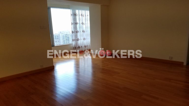 3 Bedroom Family Flat for Rent in Central Mid Levels
