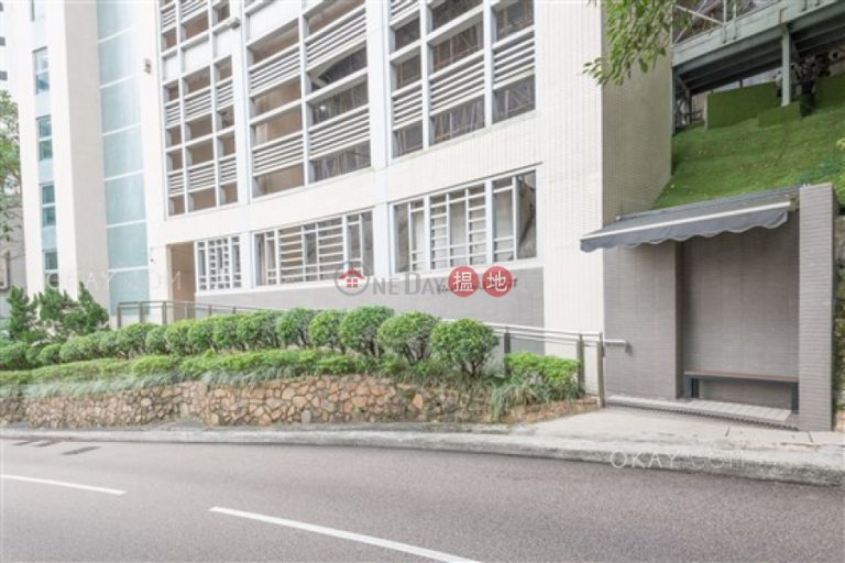 Beautiful 3 bed on high floor with balcony & parking | Rental