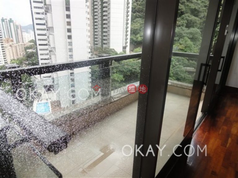 Luxurious 3 bedroom with balcony & parking | Rental