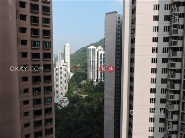 Tasteful 2 bedroom in Mid-levels Central | Rental