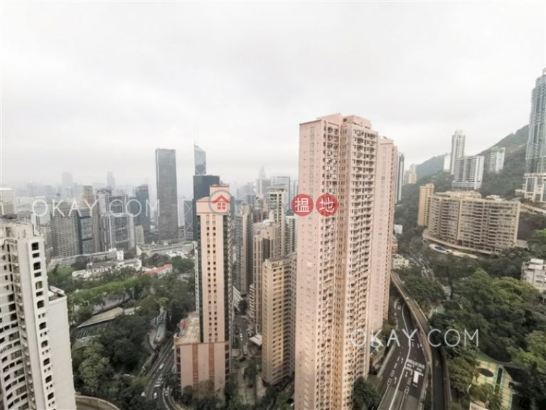 Efficient 4 bedroom with balcony & parking | Rental