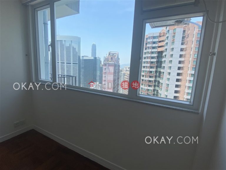 Efficient 3 bedroom with balcony & parking | Rental