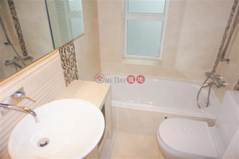 Stylish 3 bedroom on high floor with balcony | Rental