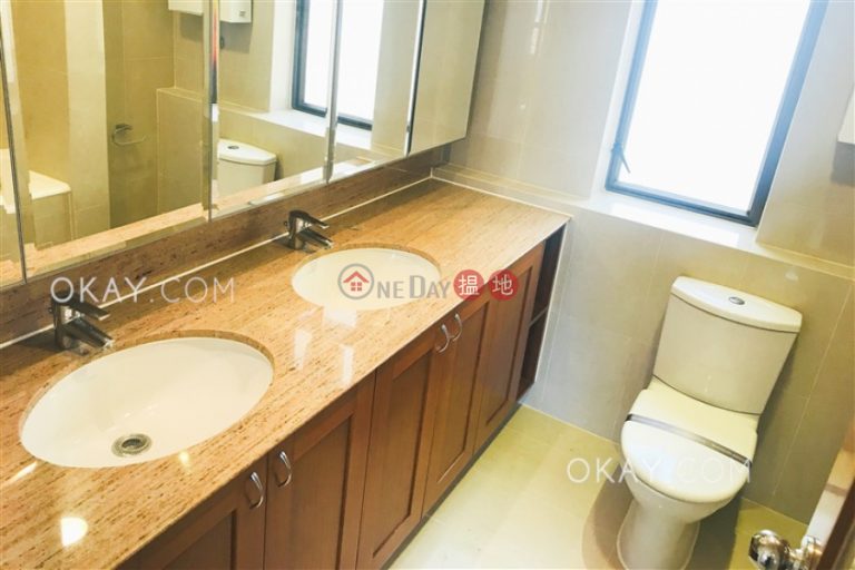 Efficient 3 bedroom with parking | Rental