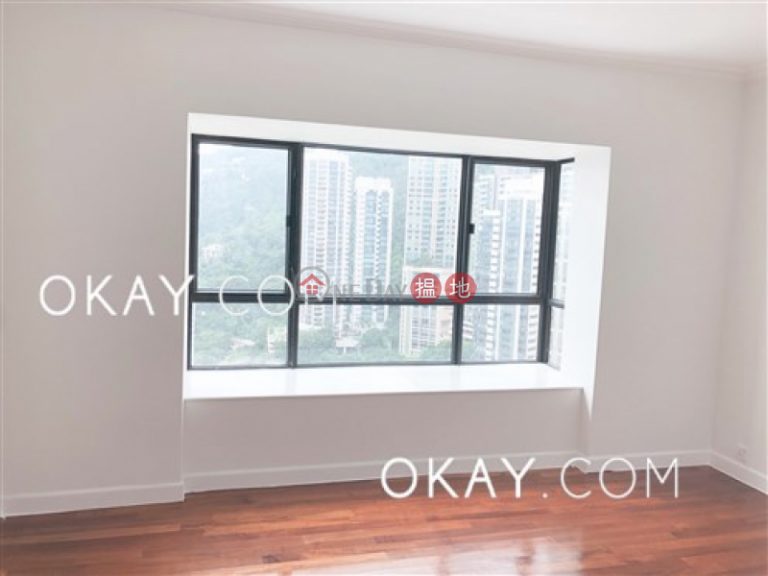 Luxurious 3 bedroom with parking | Rental