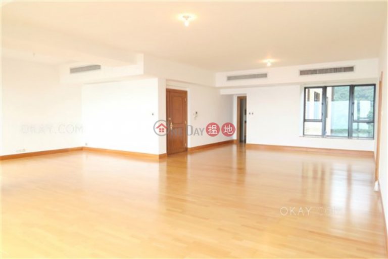 Rare 3 bedroom on high floor with sea views & parking | Rental