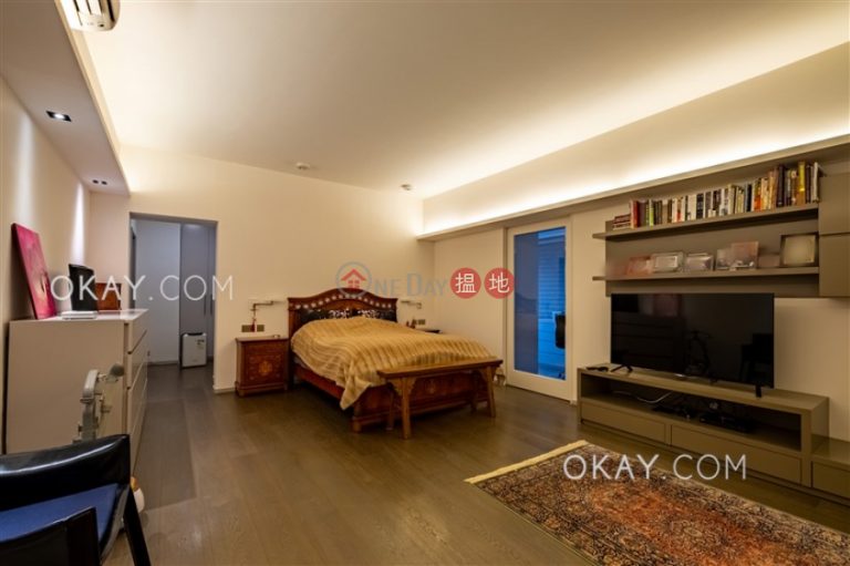 Lovely 3 bedroom in Mid-levels Central | For Sale