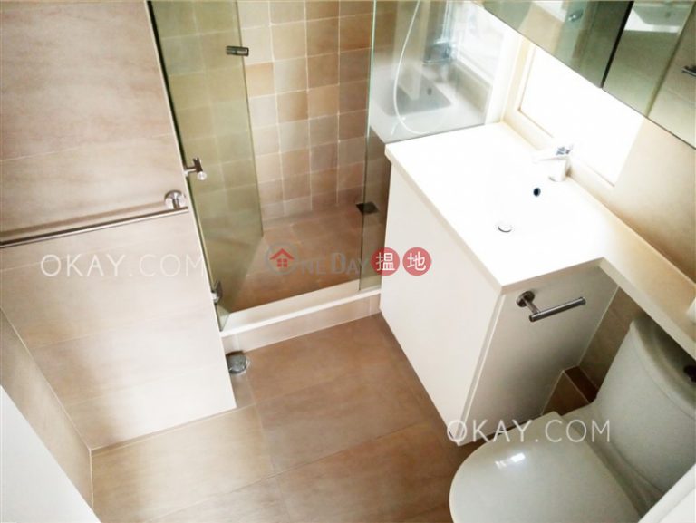 Efficient 3 bedroom on high floor with parking | Rental