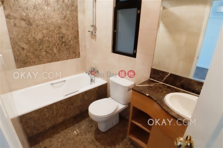 Luxurious 3 bedroom in Mid-levels East | Rental