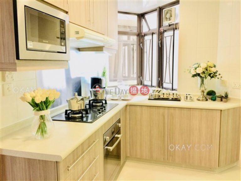 Efficient 3 bedroom in Mid-levels East | Rental