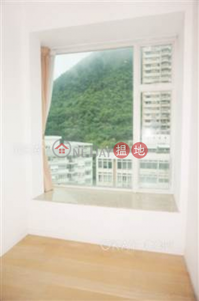Stylish 3 bedroom on high floor with balcony | Rental