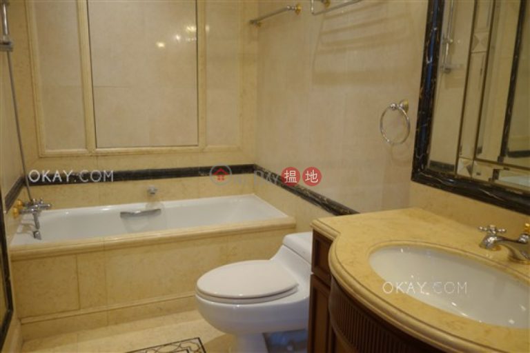 Exquisite 3 bedroom with sea views, balcony | Rental