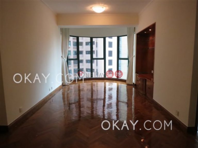 Tasteful 2 bedroom with parking | Rental