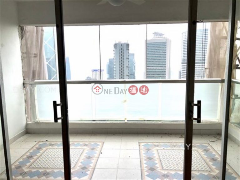 Efficient 4 bedroom with balcony & parking | Rental