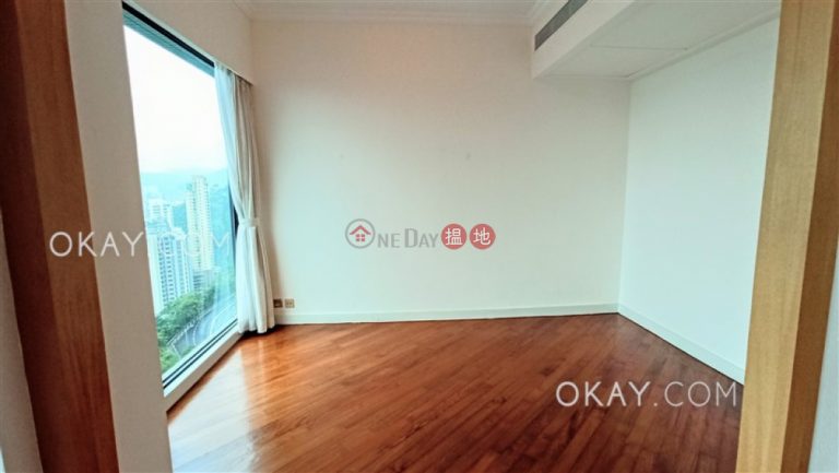 Rare 3 bedroom in Mid-levels Central | Rental