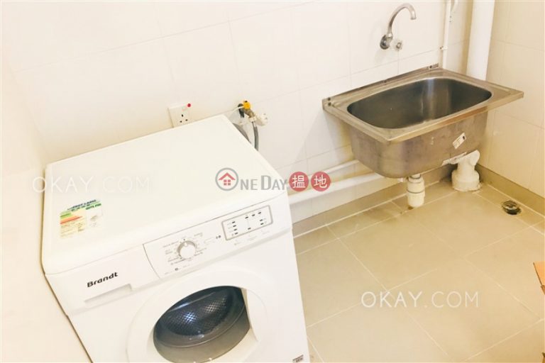 Efficient 3 bedroom with parking | Rental