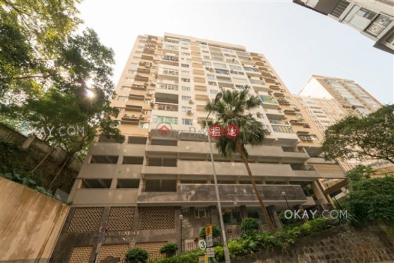 Efficient 3 bedroom with balcony & parking | Rental