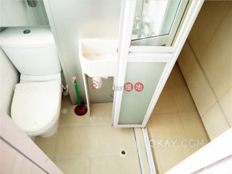 Efficient 3 bedroom on high floor with parking | Rental