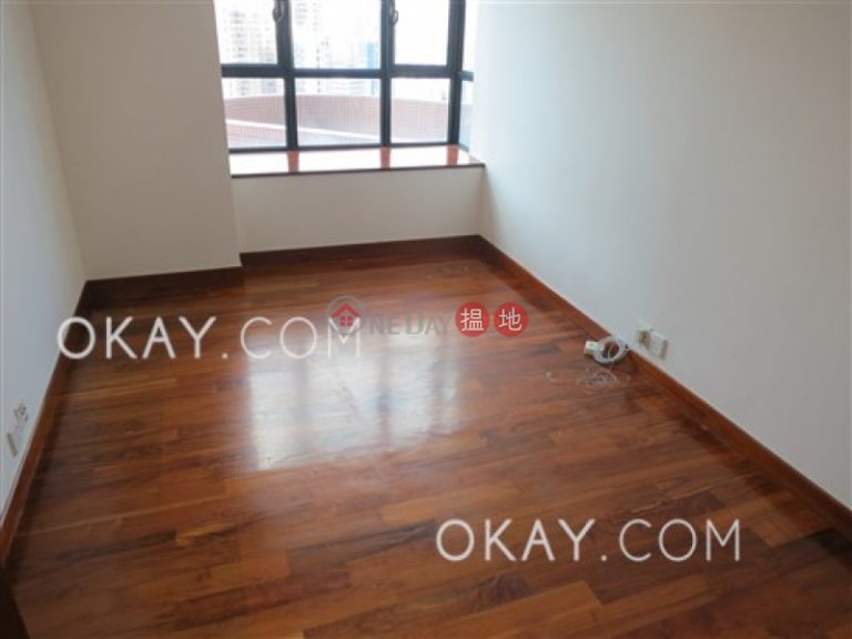 Lovely 4 bedroom with balcony & parking | Rental