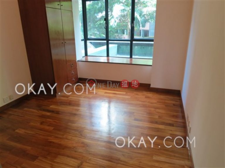 Lovely 4 bedroom with balcony & parking | Rental