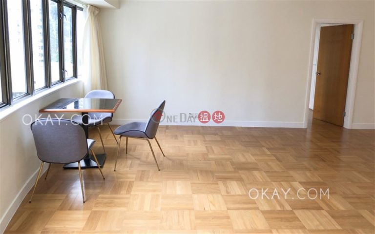 Rare 1 bedroom with parking | Rental