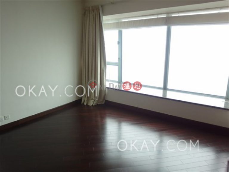 Lovely 4 bedroom on high floor with parking | Rental