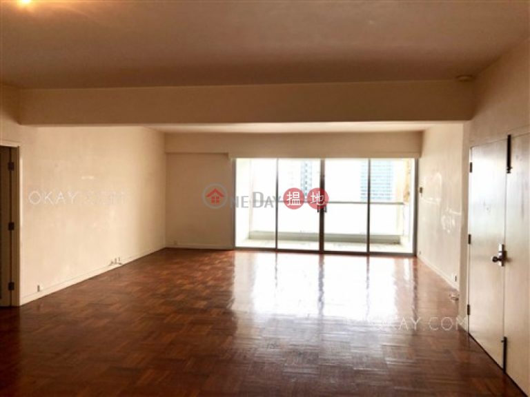 Efficient 4 bedroom with balcony & parking | Rental