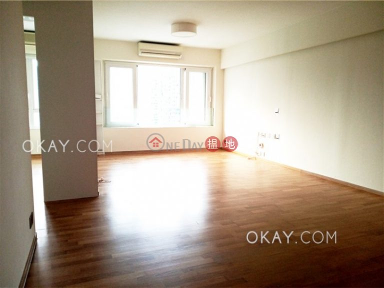 Efficient 3 bedroom on high floor with parking | Rental
